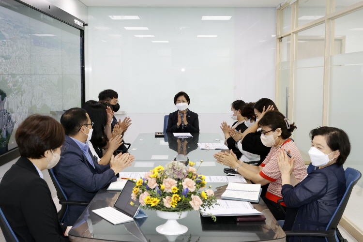 어린이집연합회 관계자 면담 이미지
