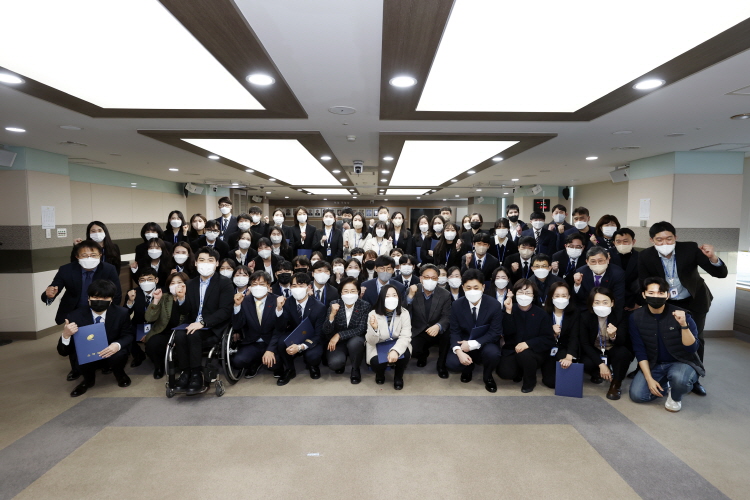 2023년 신규 공무원 임용장 수여식 이미지