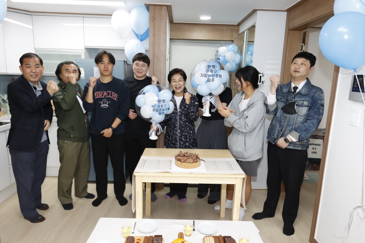은평형 자립준비주택 입주 환영식 이미지