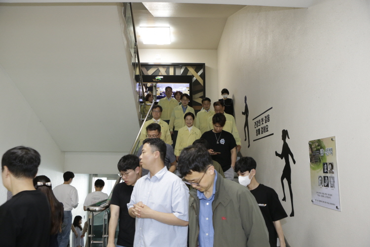 제414차 민방위의 날 민방공 대피훈련 이미지