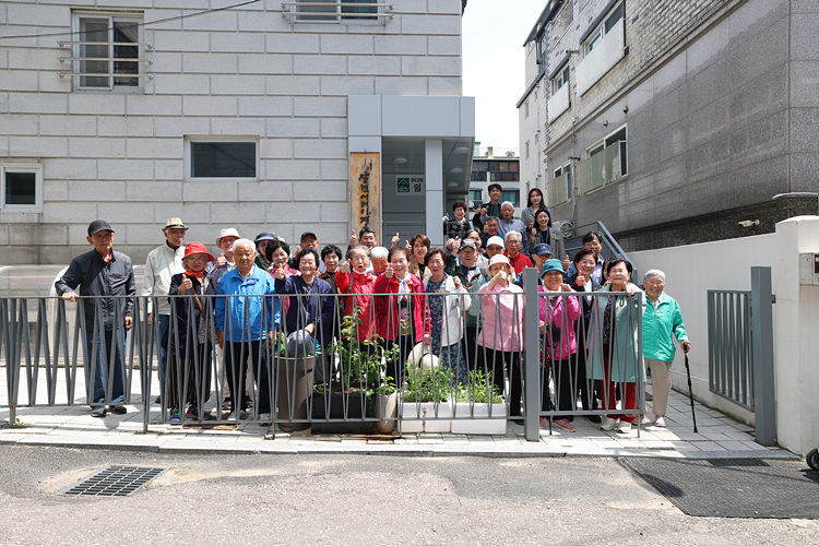 은평구 구립 경로당 방문 이미지