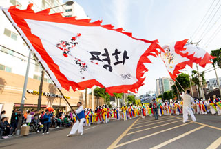 パバル(擺撥)祭につ 写真